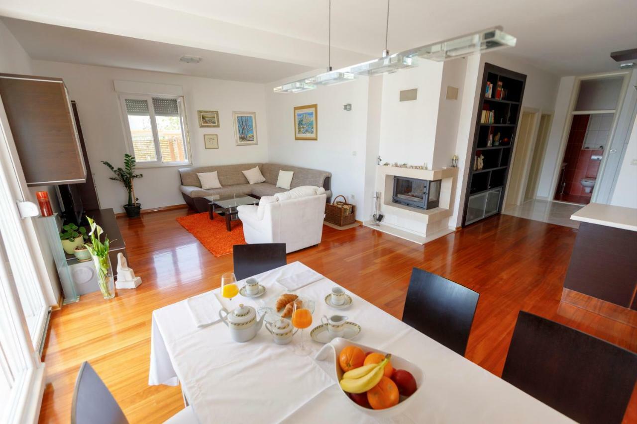 Luxury Villa Castrum Kaštela Екстериор снимка